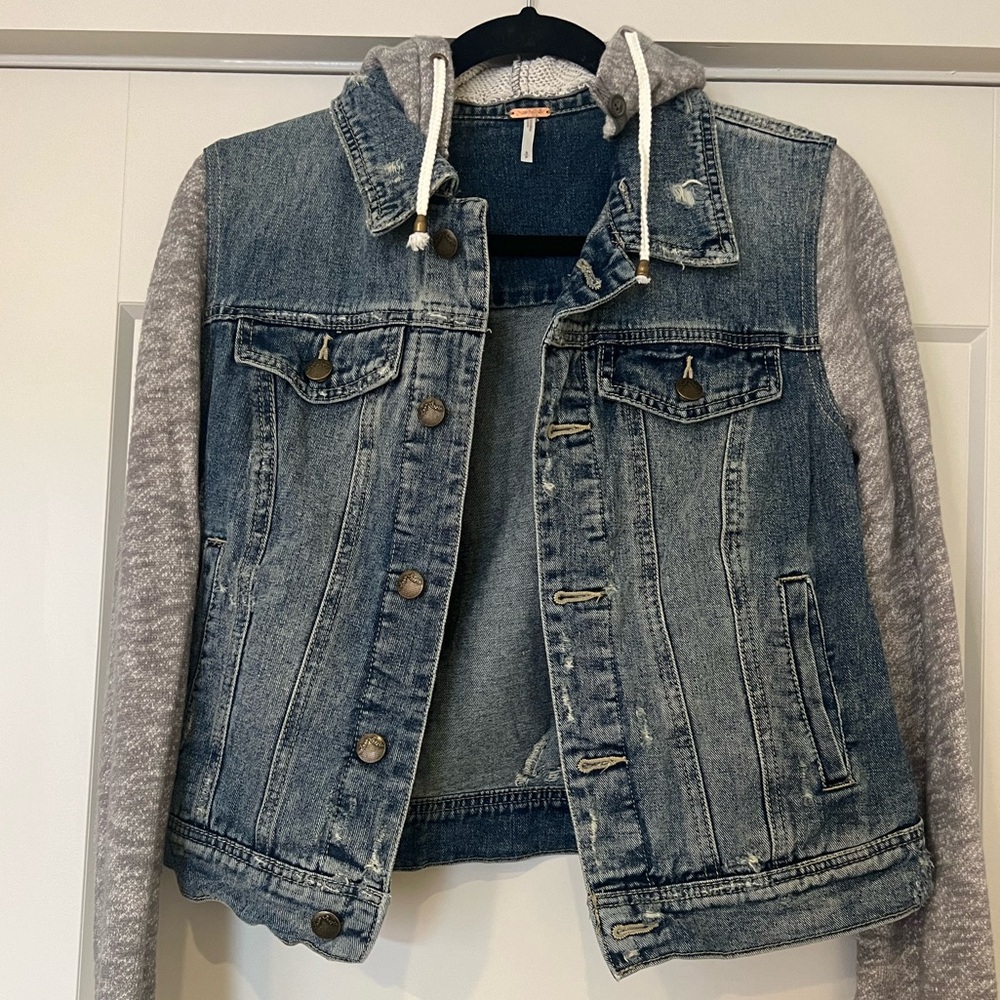 Free People XS Jean jacket with sweatshirt material arms and hoodie